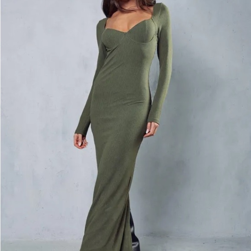 Black Long Sleeve Dress with Scoop Neck and Cup detail